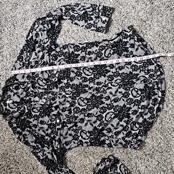 STUNNING DNA COUTURE BLACK LACE LOOK STRETCHY SHIRT - Picture 9 of 10